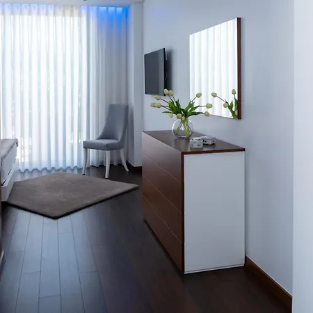 Deluxe Home, Peace & Spa