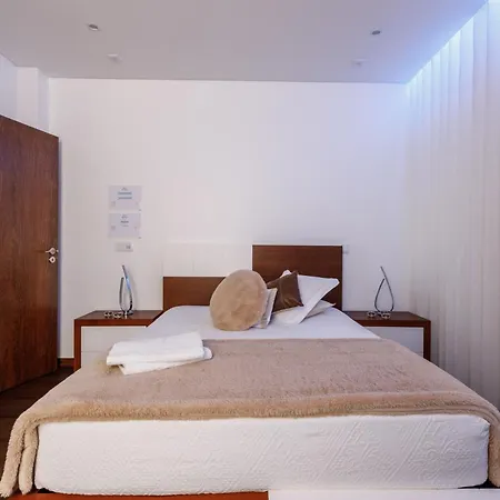 Deluxe Home, Peace & Spa